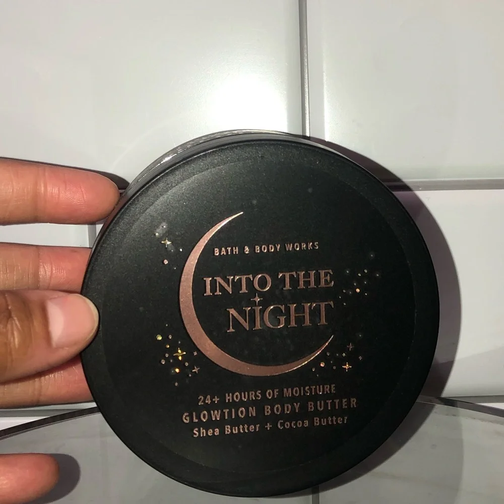 3 INTO THE NIGHT bubble bath & Whipped Glow-tion